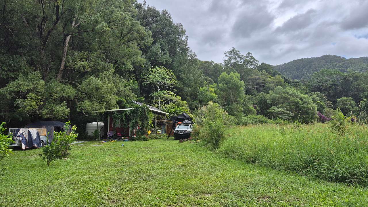 Crystal Creek Rainforest Treehouse