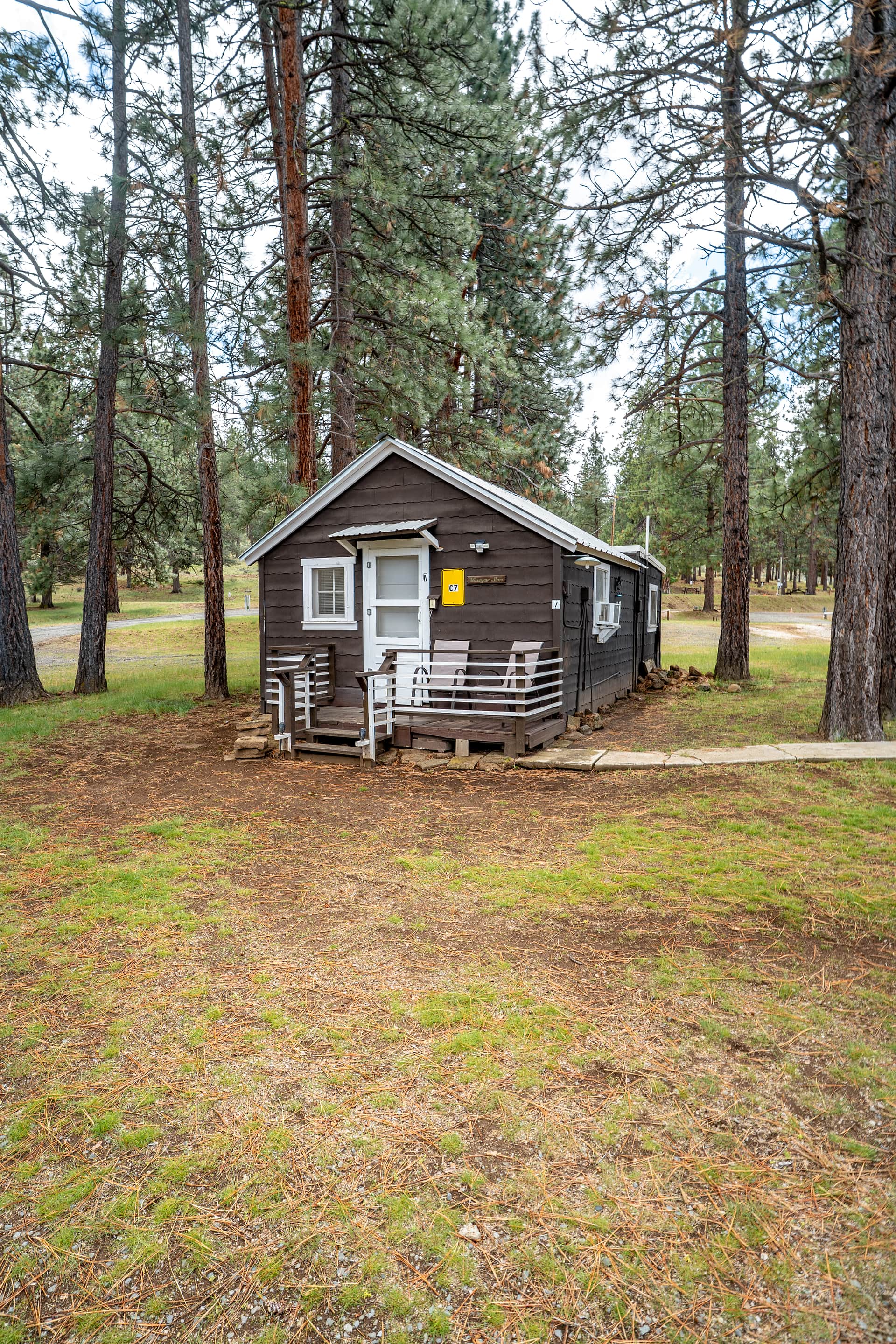 Hawk's Nest RV & Cabin Park