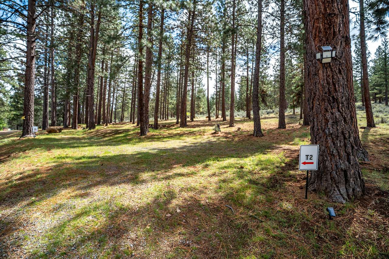 Hawk's Nest RV & Cabin Park