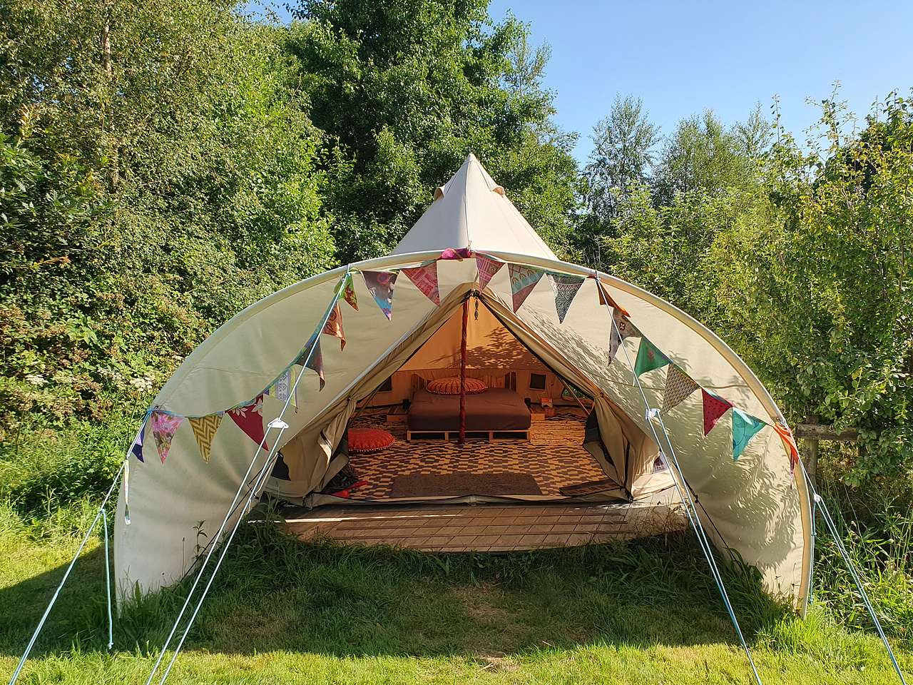 Ffynnonwen Off-Grid Camping