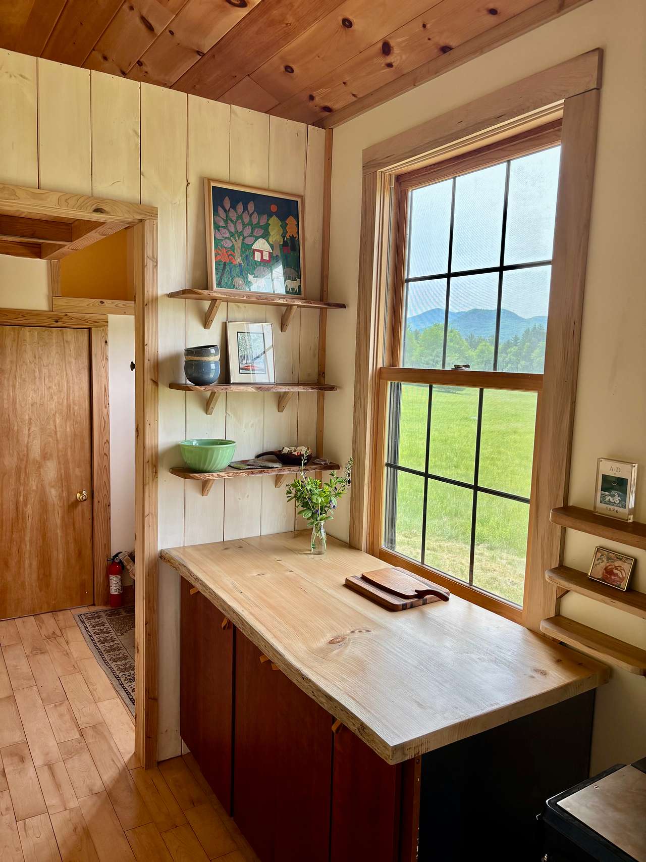 The Woolly Nook l Adirondack Tiny