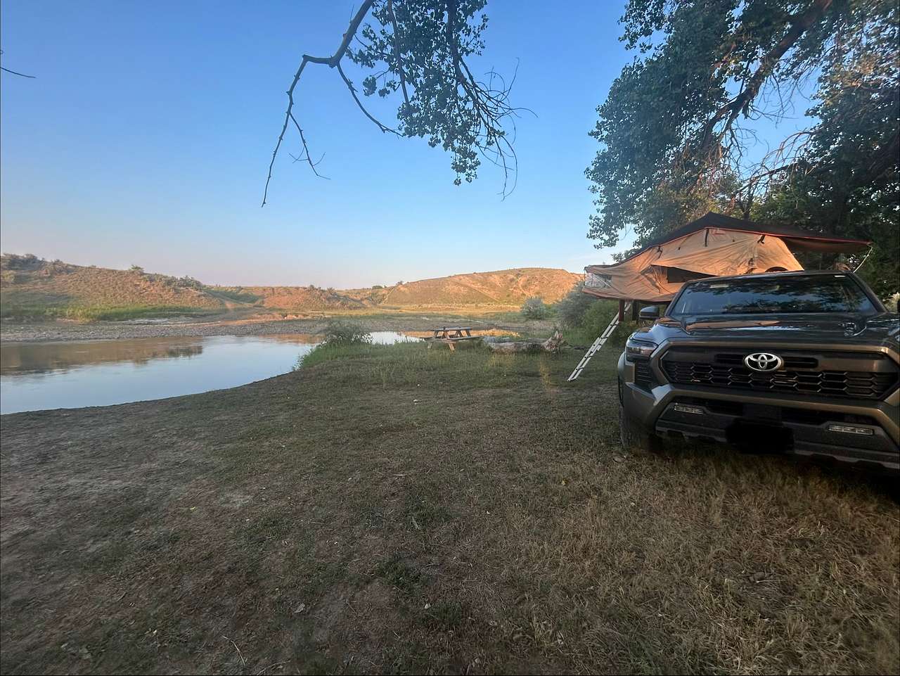 Medicine Tail Coulee Camp