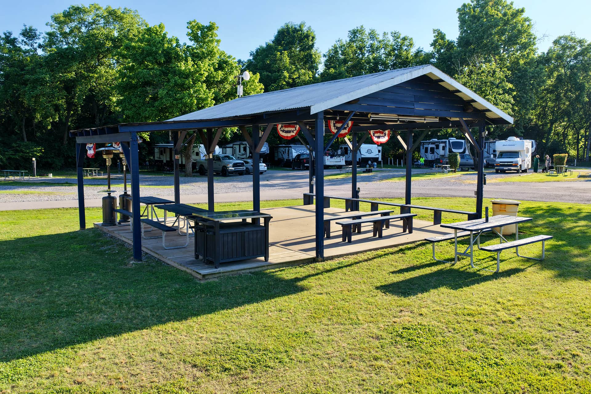 Unhitched Nashville North RV Park
