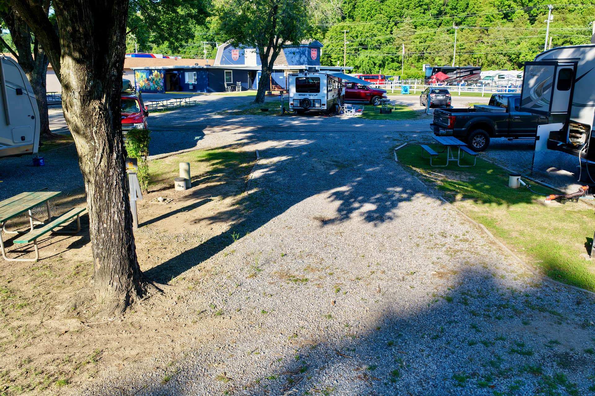Unhitched Nashville North RV Park