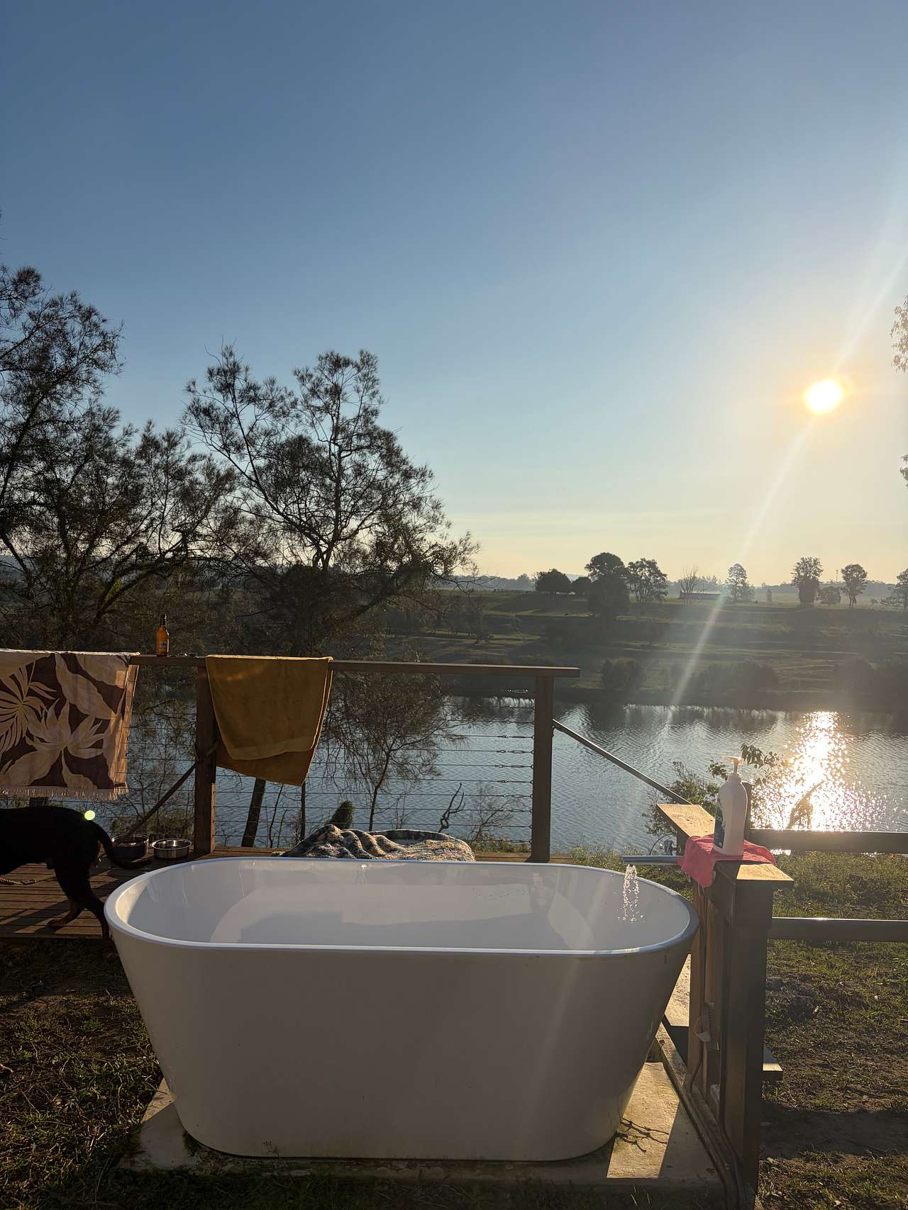 Clarence Riverview Lodge Glamping