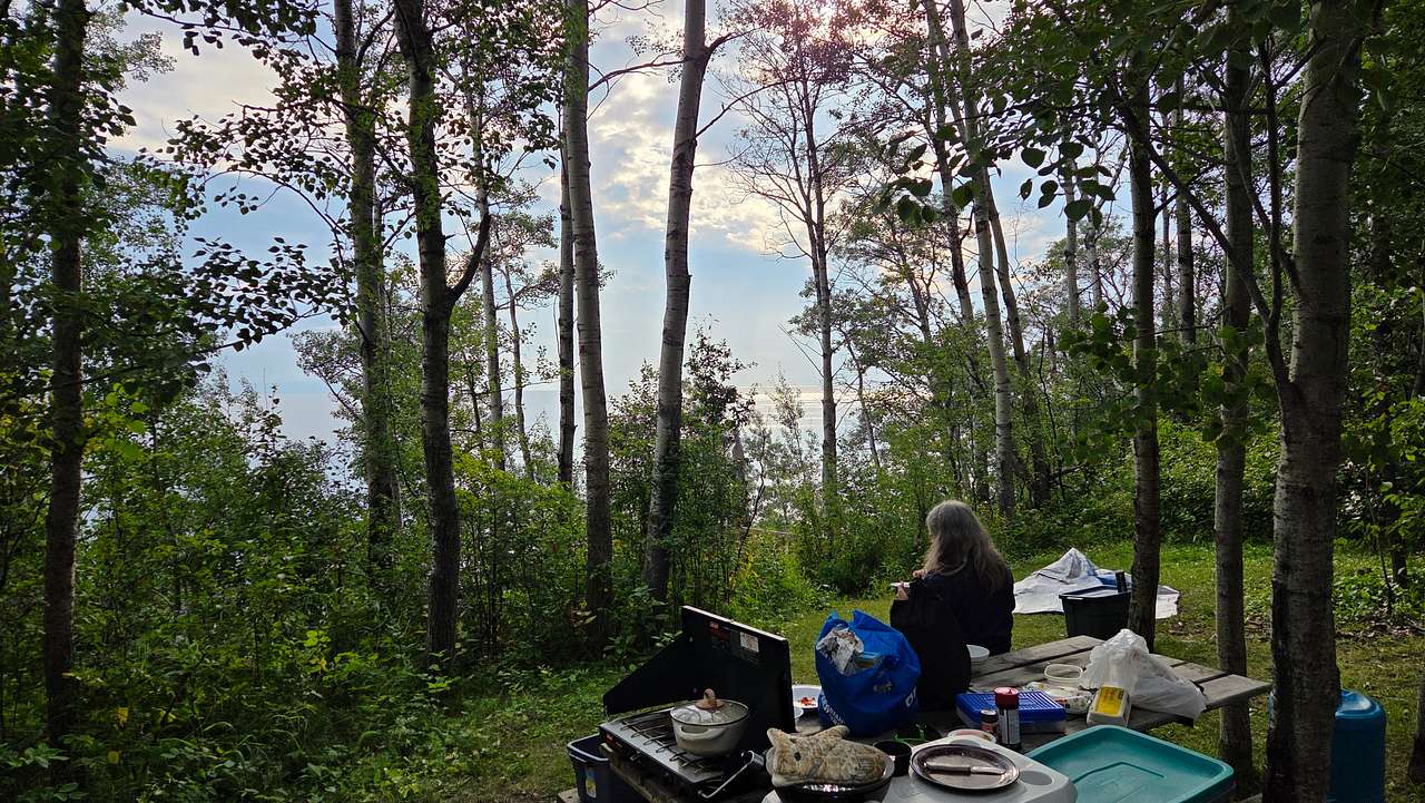 Picnic table