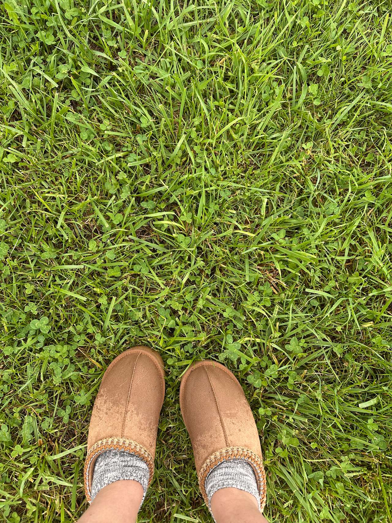 Love shoes like this for camp great for the dew in the morning.