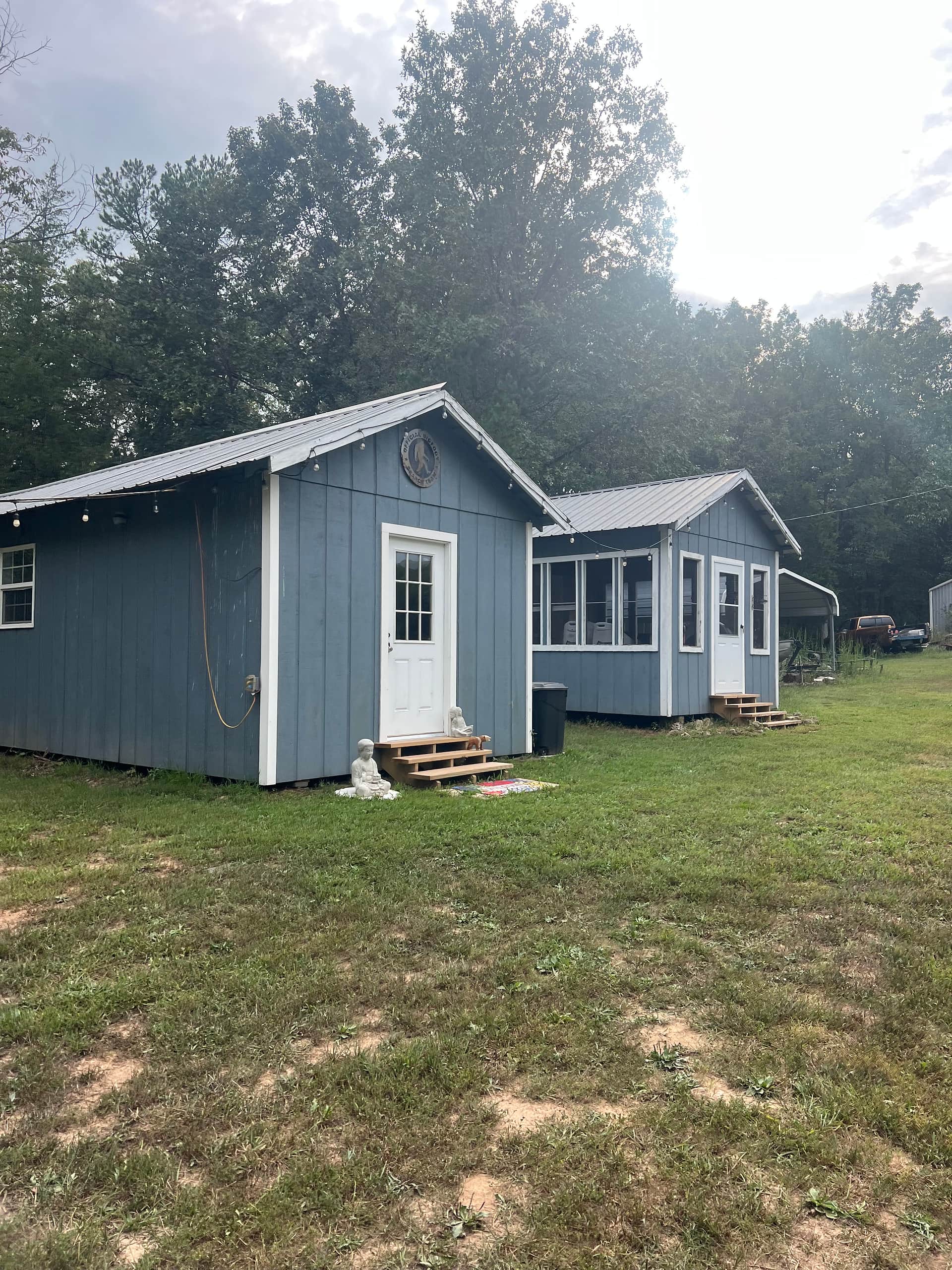 Small lodge near Tipi