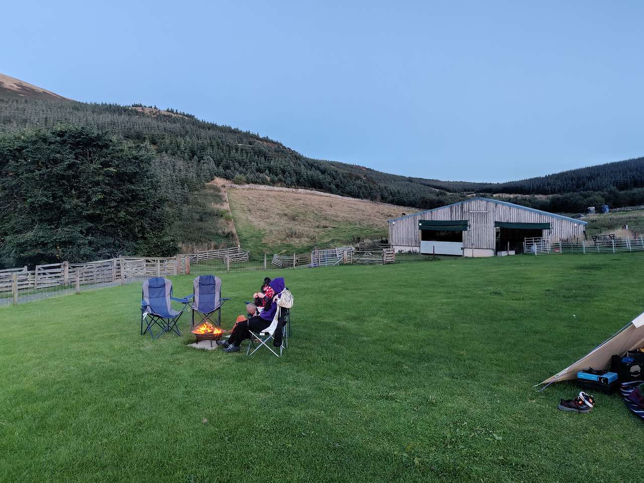 Campfire by the Alpacas. 