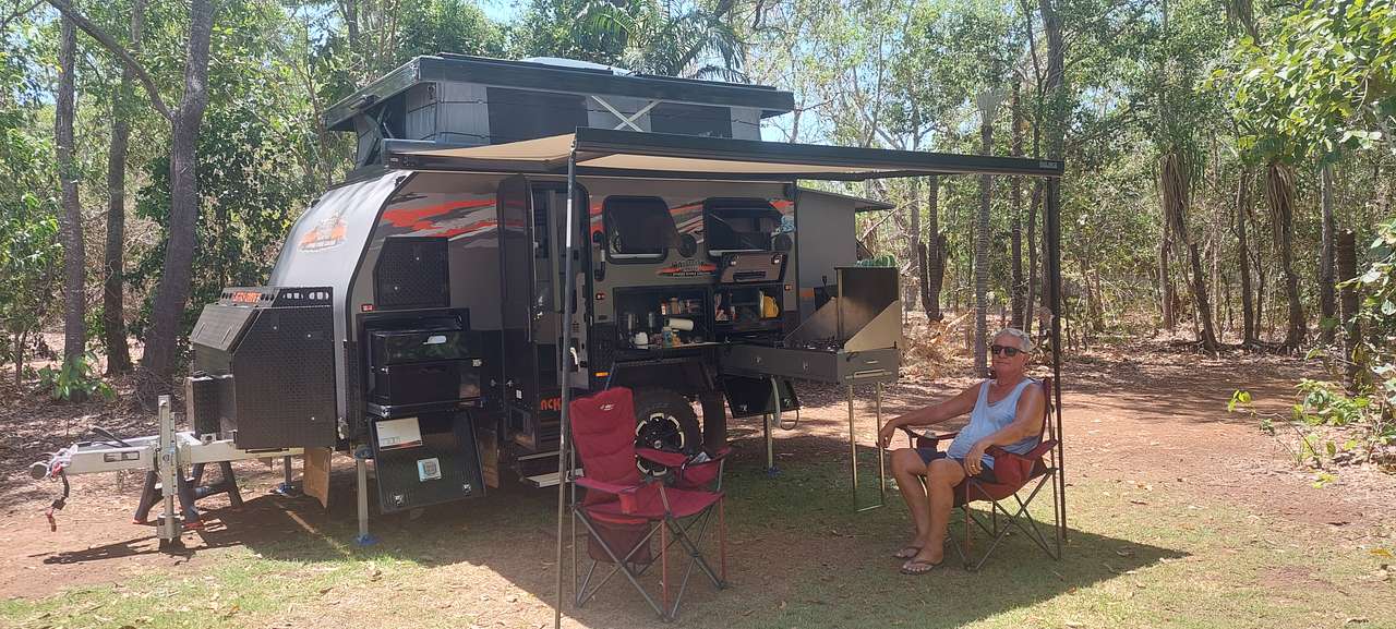 Middle Camp & Stay - DUNDEE