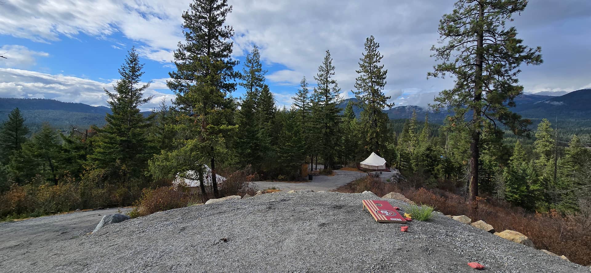 Glamping + Hot Tub Near Sandpoint