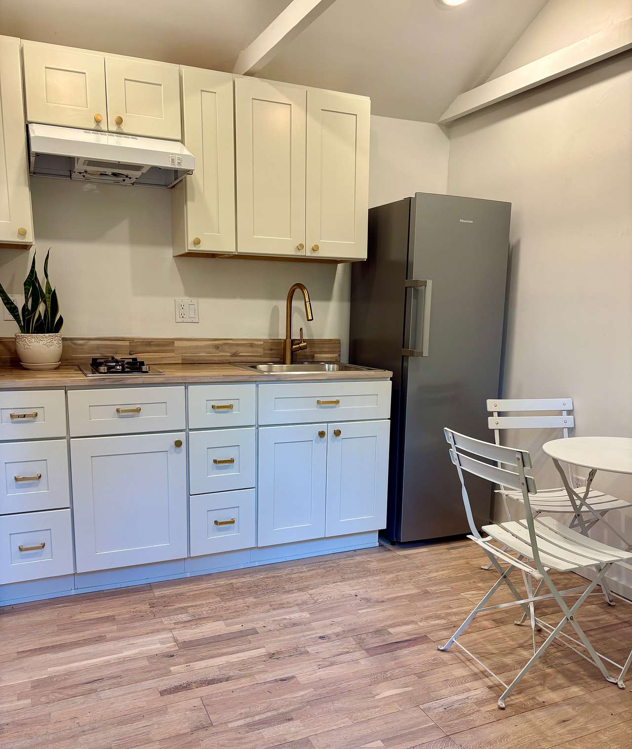 View amenities photos of Fall Creek Retreat