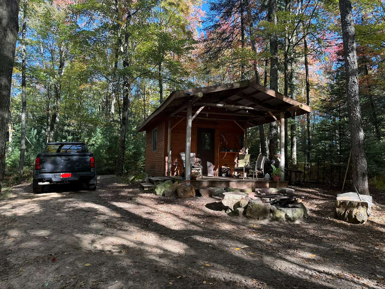 Ricky’s Pine River hunt/camp