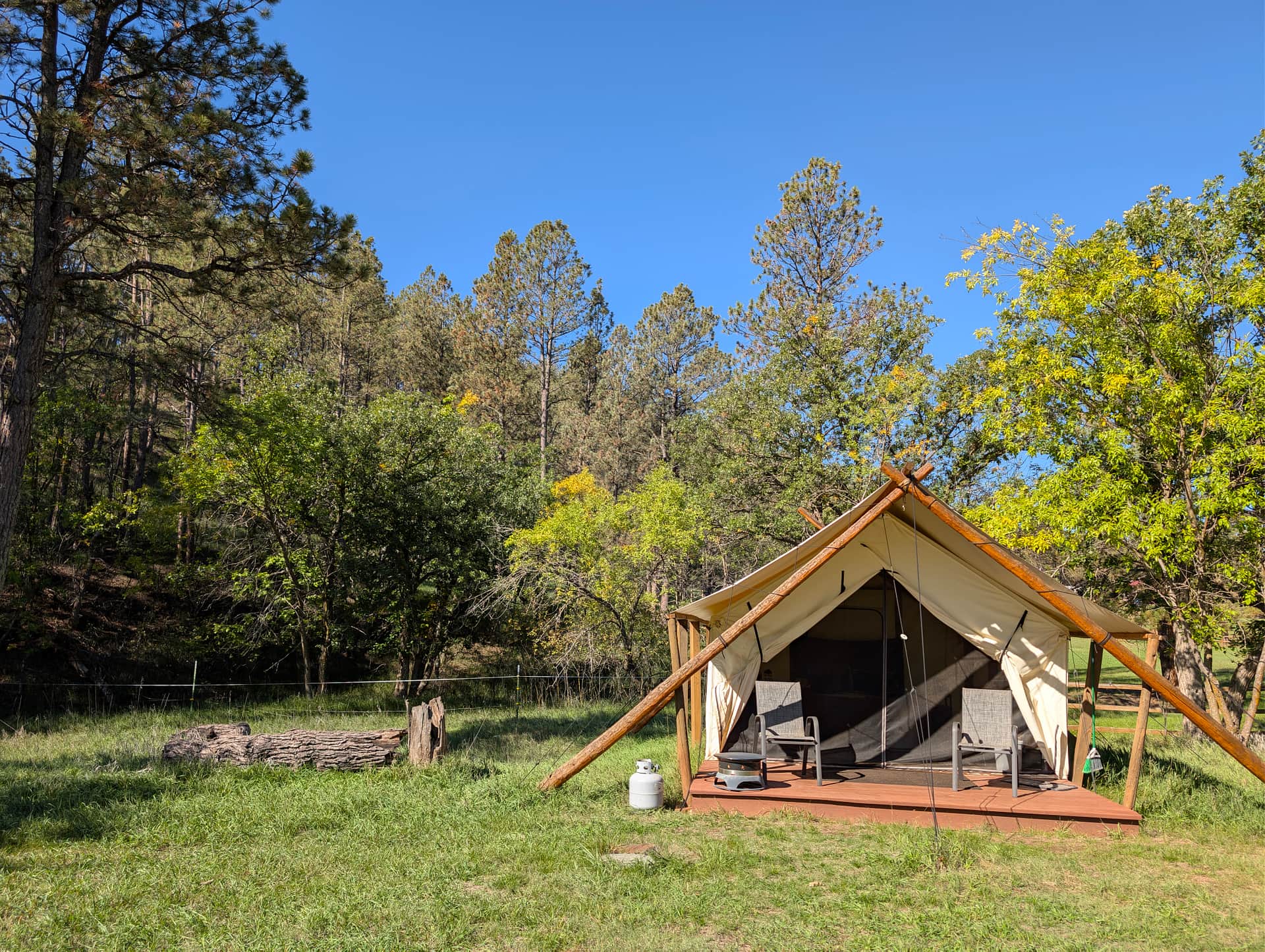 Bear Den Cabins & Camp