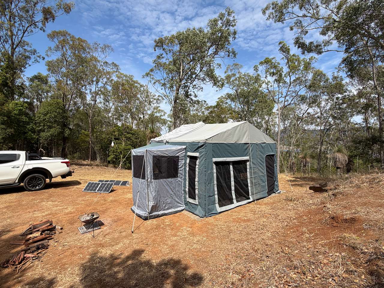 Somerset Dam Private Bush Camp