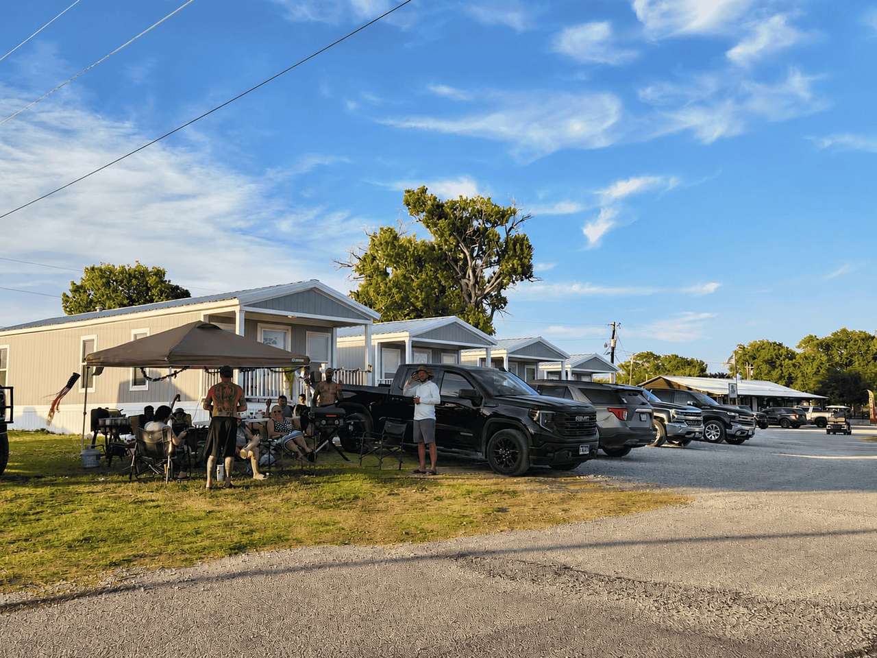 View rigs & rvs photos of Willow Beach RV Park & Marina