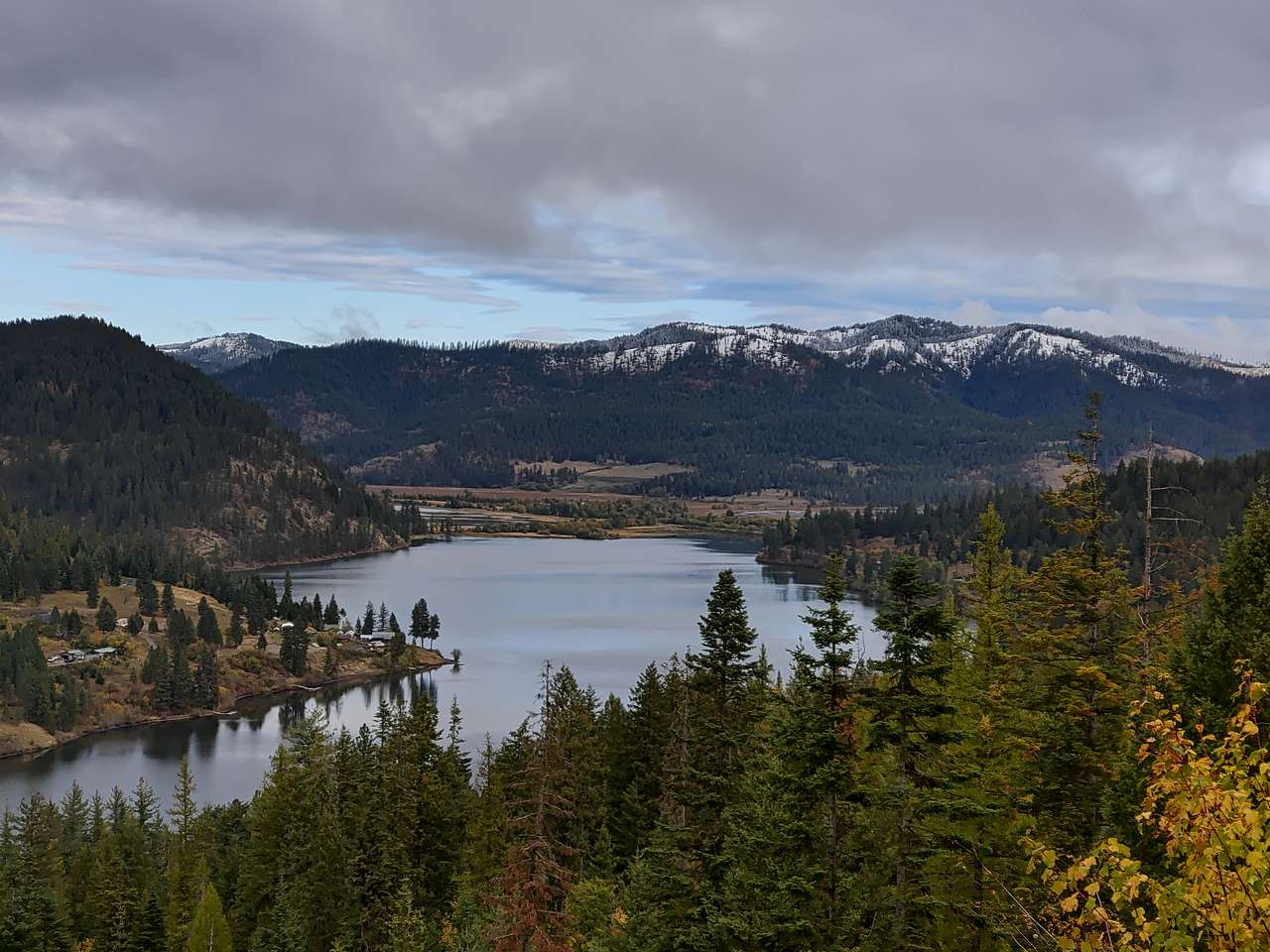 🌲 Black Lake Overlook Retreat