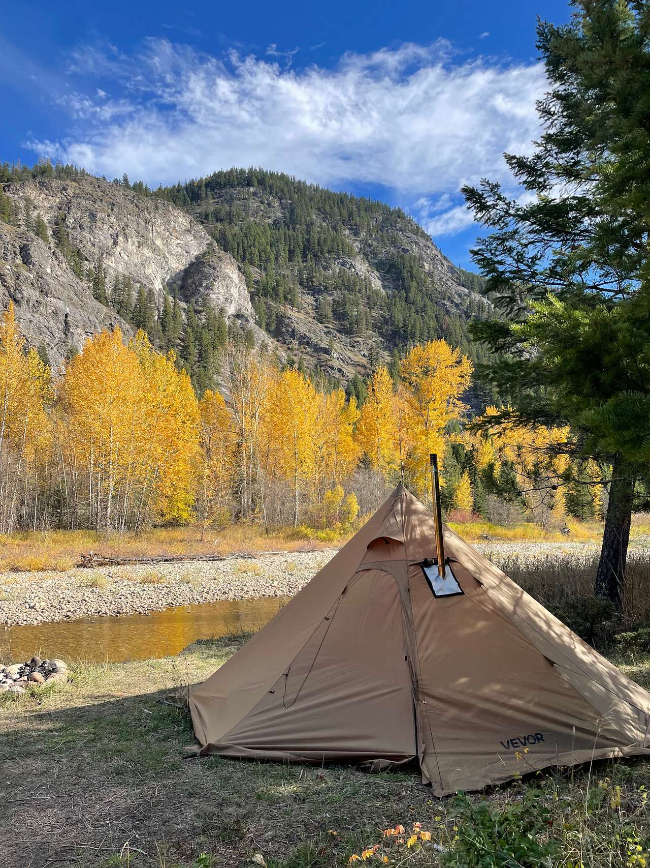 ARLO's KVR Trail Riverside Camping