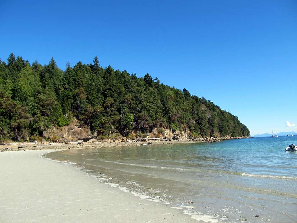 Tribune Bay Provincial Park