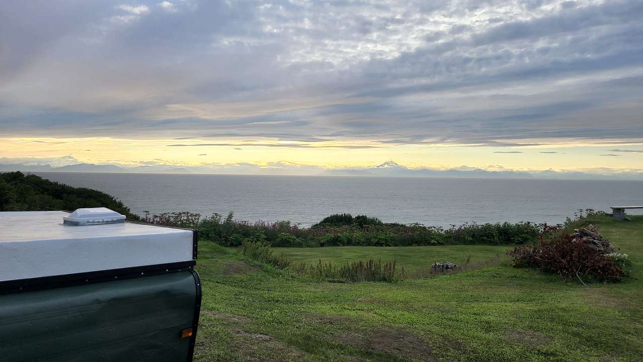 Mt. Redoubt. / Aksupperclub