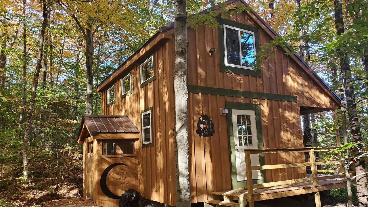 Crescent Moon Cabin