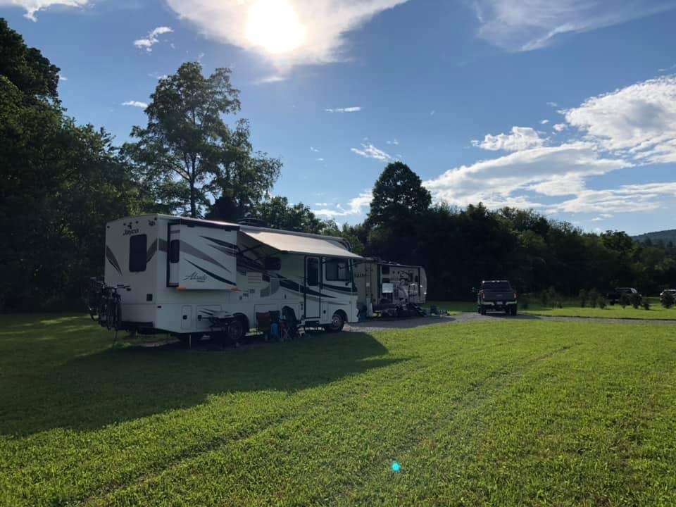 Bell’s Scenic RV Pasture