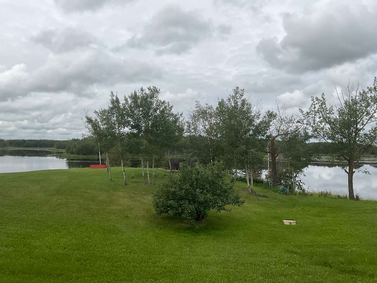 Labyrinth Lake Lodge