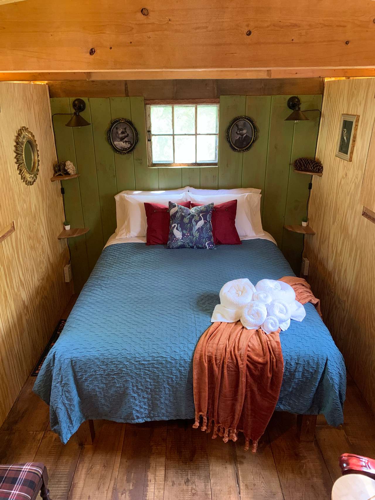Queen size bed. Linens and pillows included