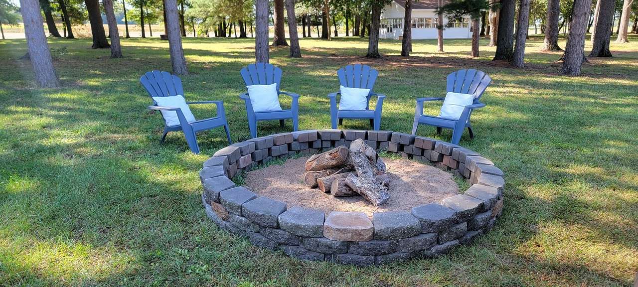 Whispering Pines Events & Lodging