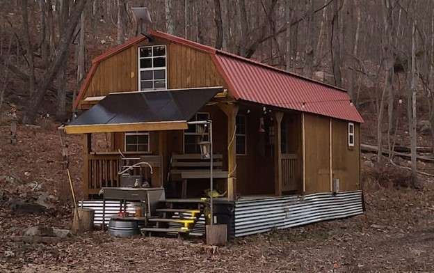 Primitive Cozy Cabin