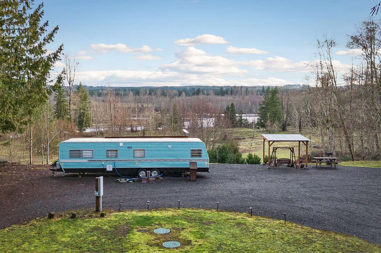 Otter Pond Riverfront Getaway
