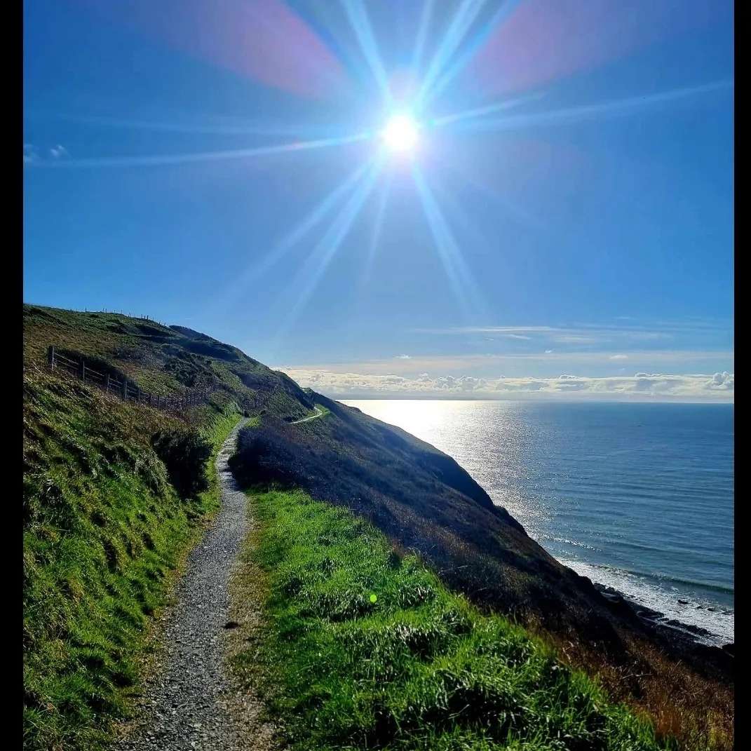 CampSiriol for Sea, Hills & Sky