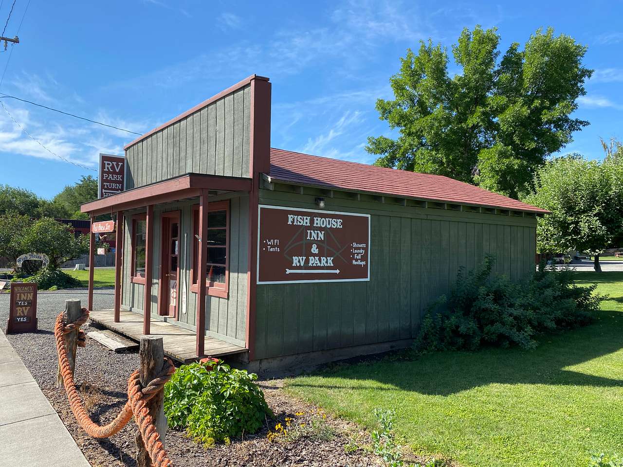Fish House Inn & RV park campsite 