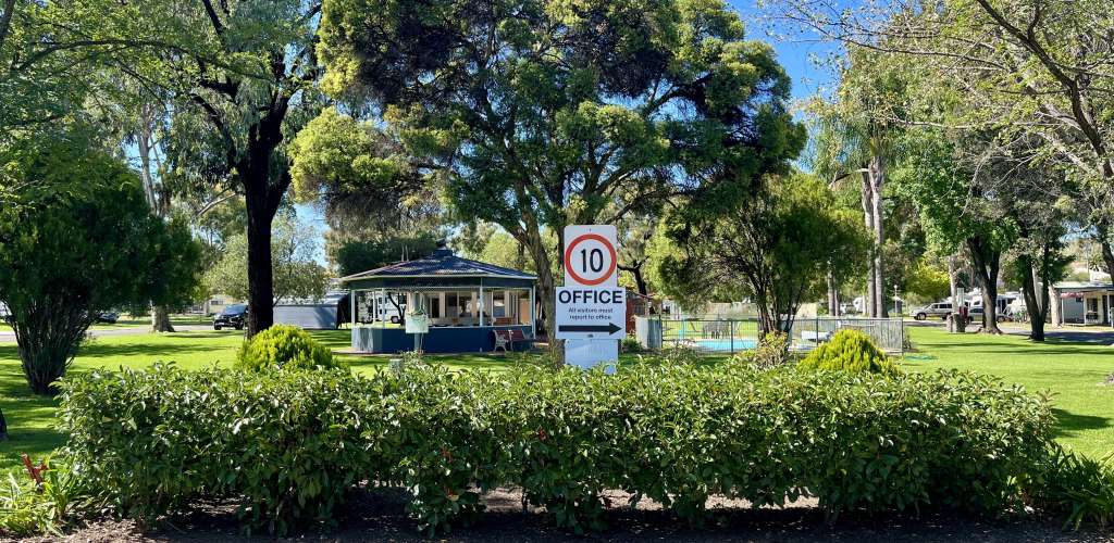 Young Tourist Park