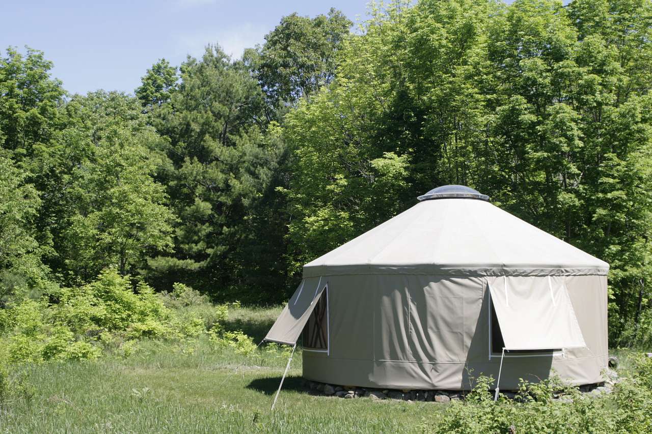Yurta exterior.