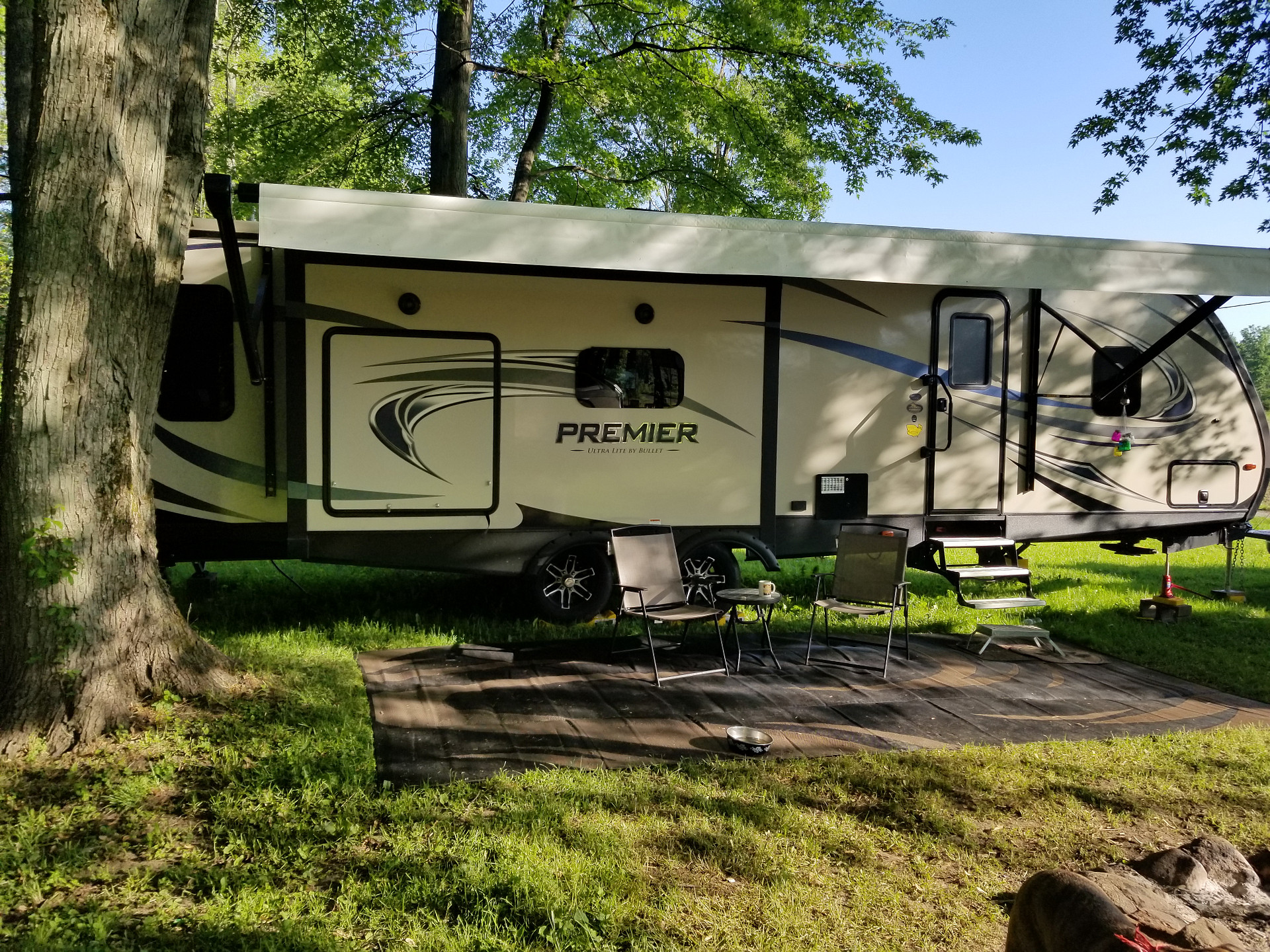 Lazy Creek Camping