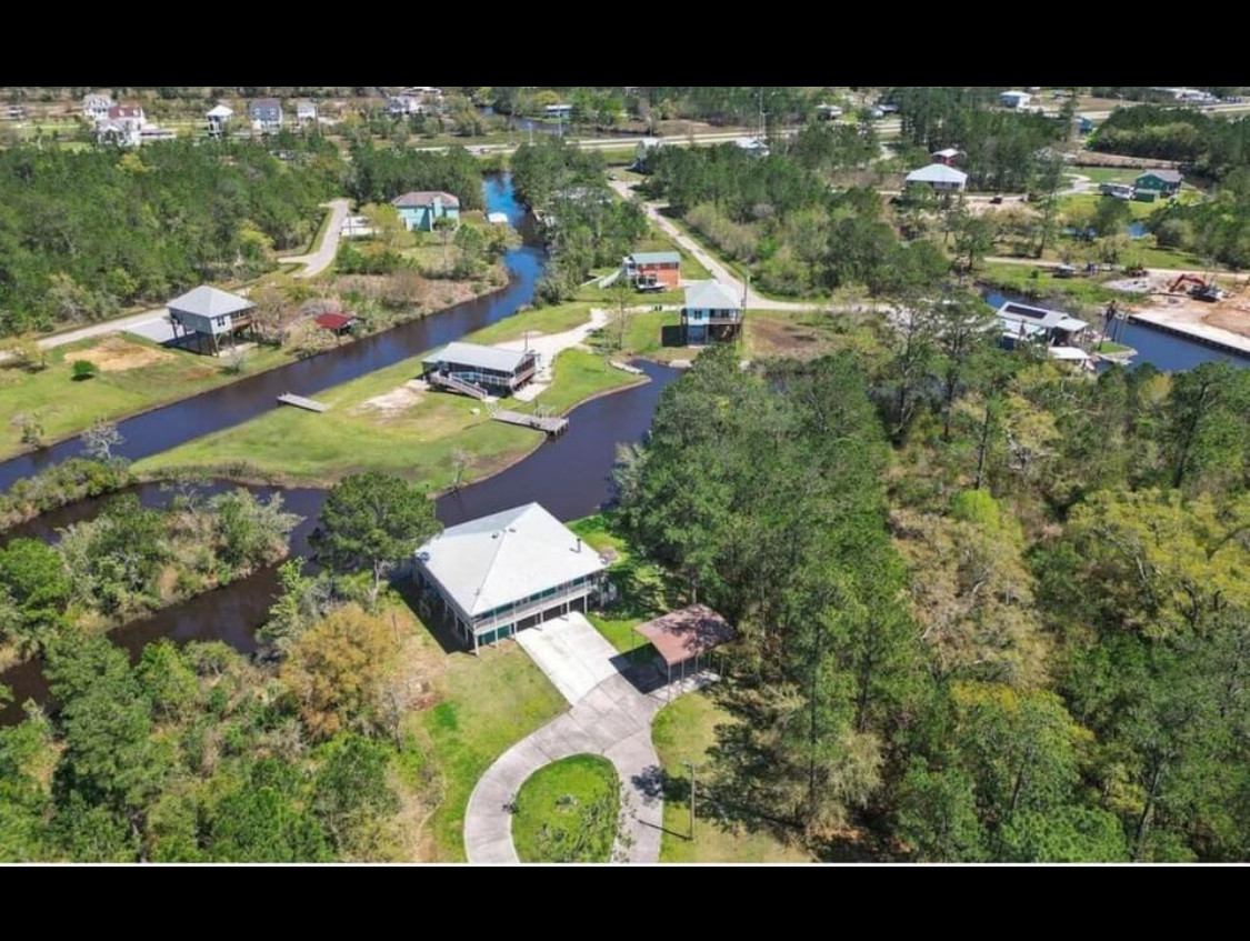 Bayou Peninsula