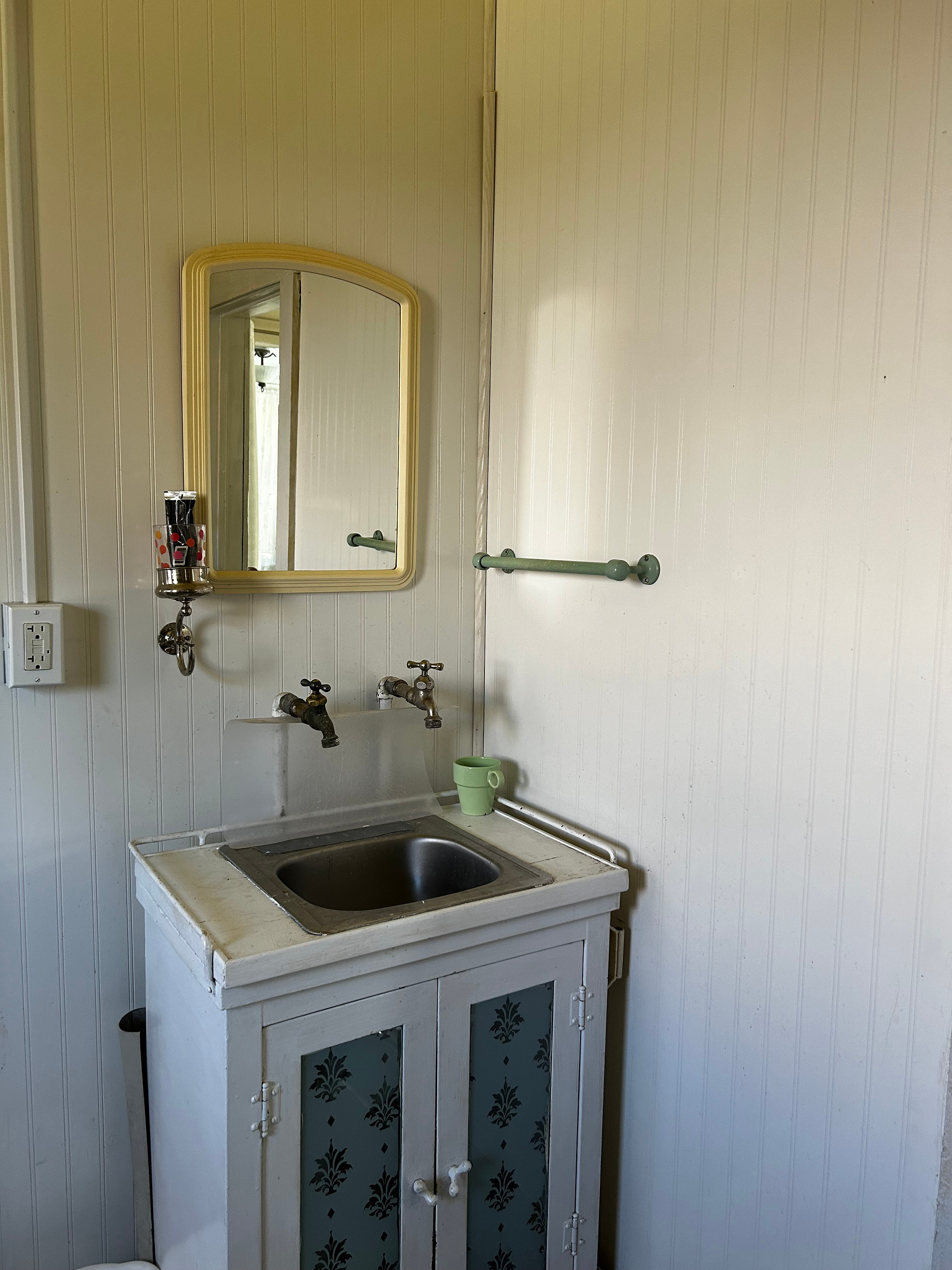 Rustic In Ronald
