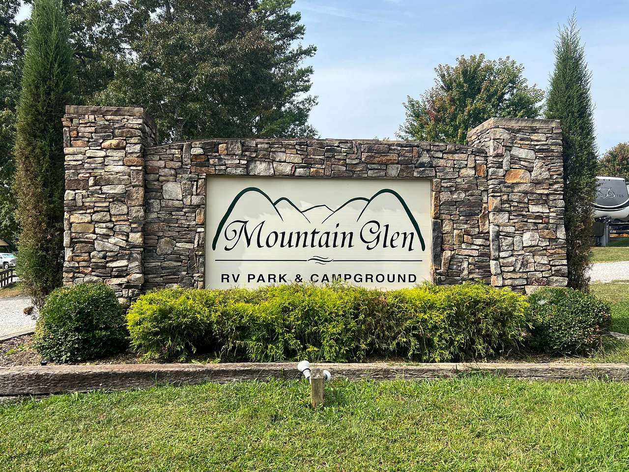 Mountain Glen RV Park & Campground