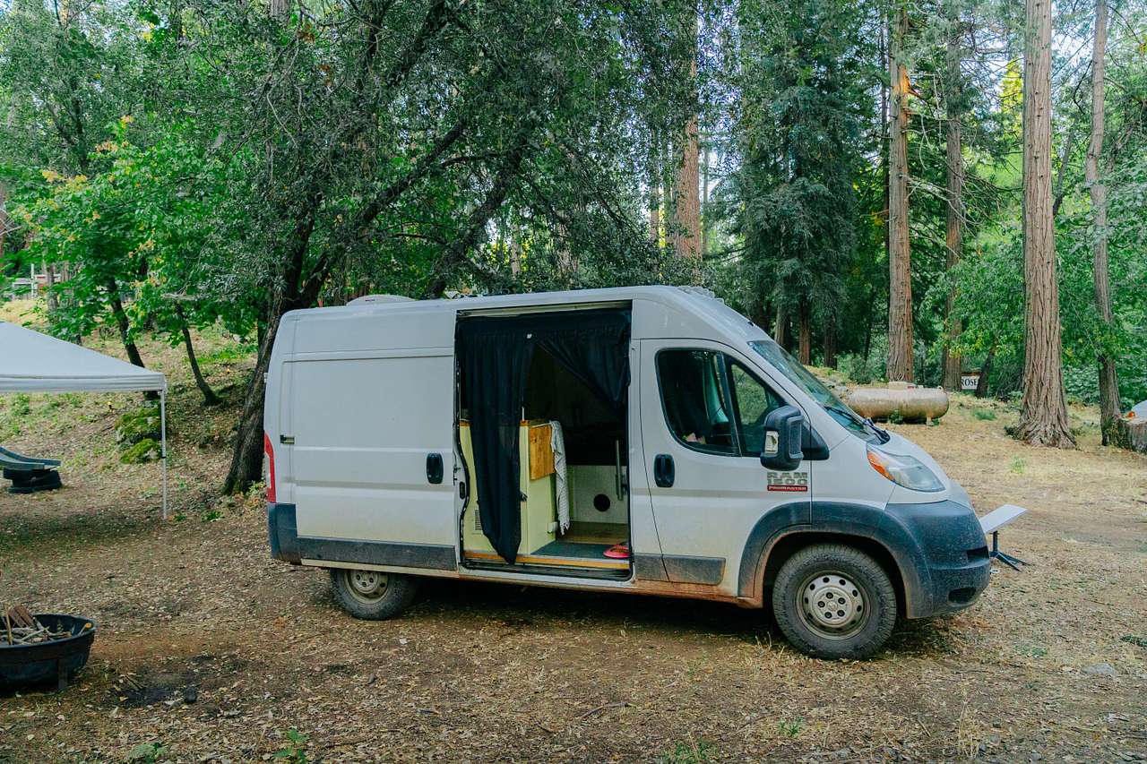 Shangrilog Near Yosemite