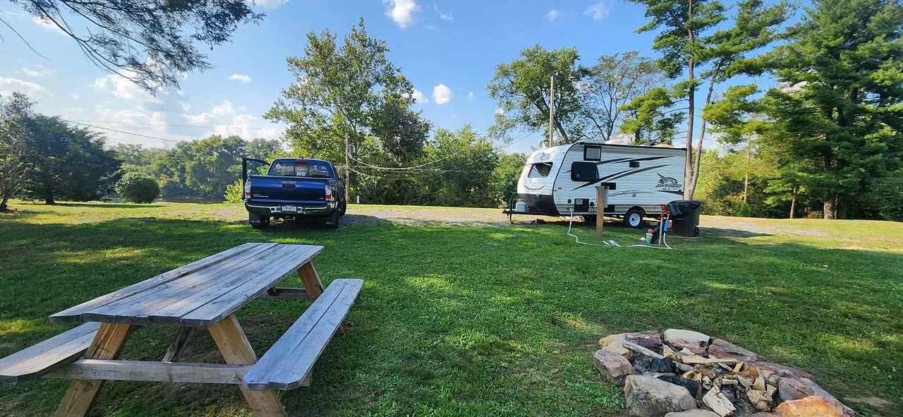 Juniata River RV/Camper Lot