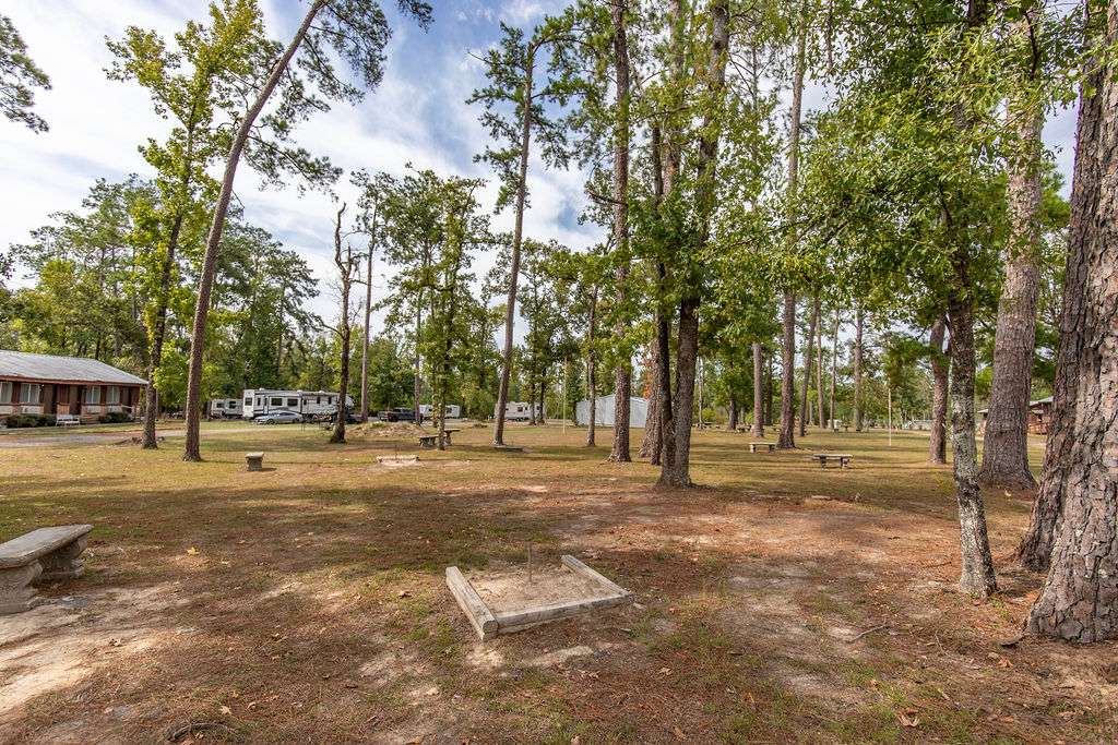 Bundick Lake Retreat and RV