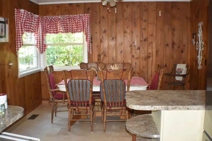 Mini Farm Cottage and Gardens