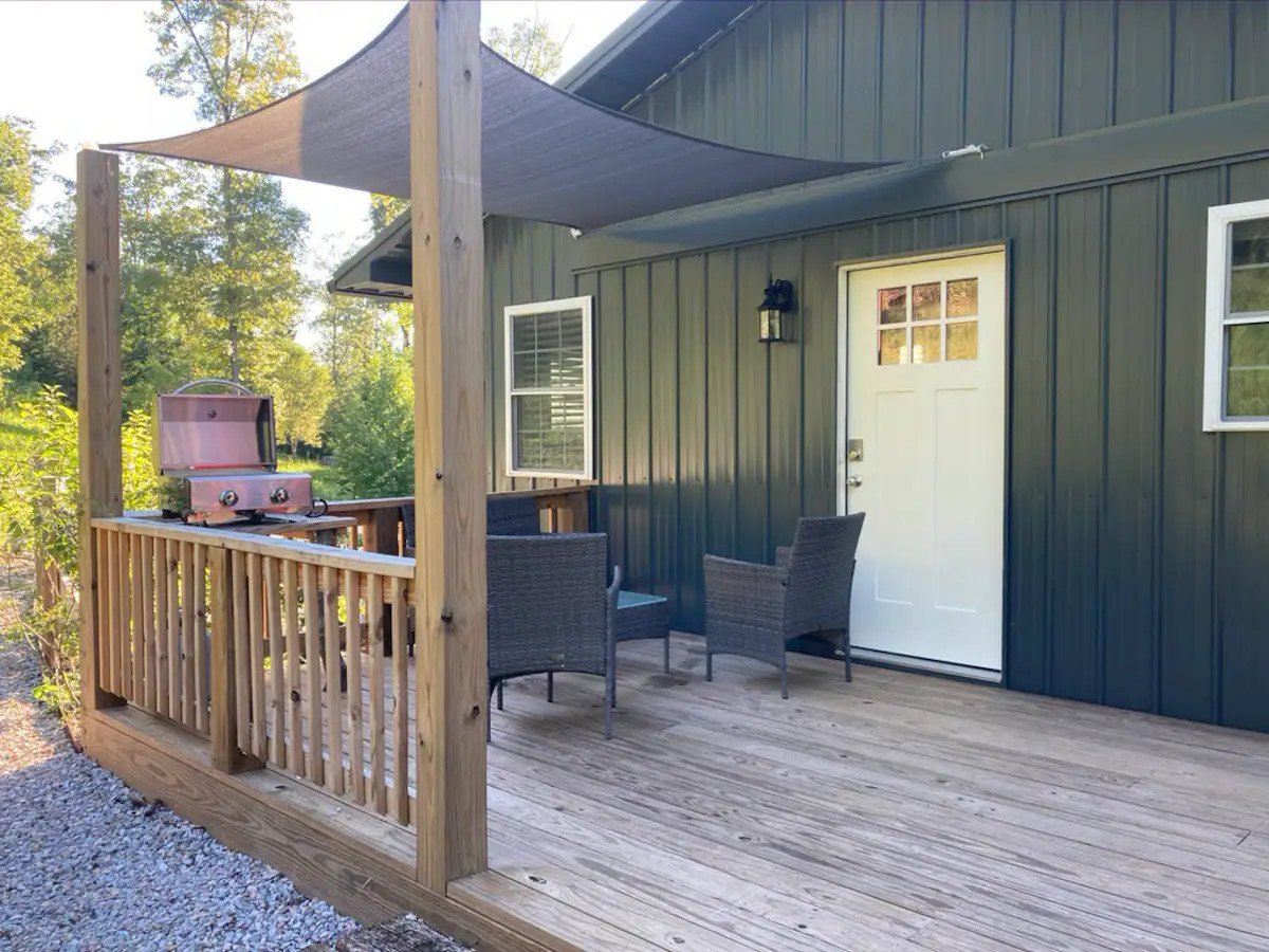 Kelly Hollow Farm Stays