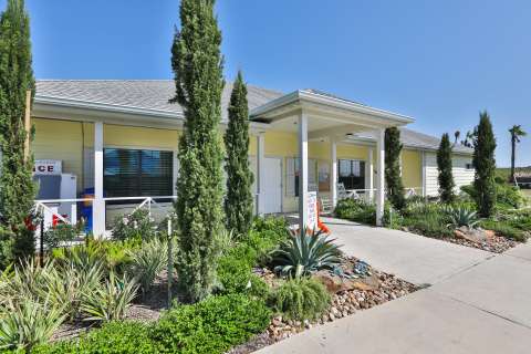 Jetstream Tropical Trails RV Resort