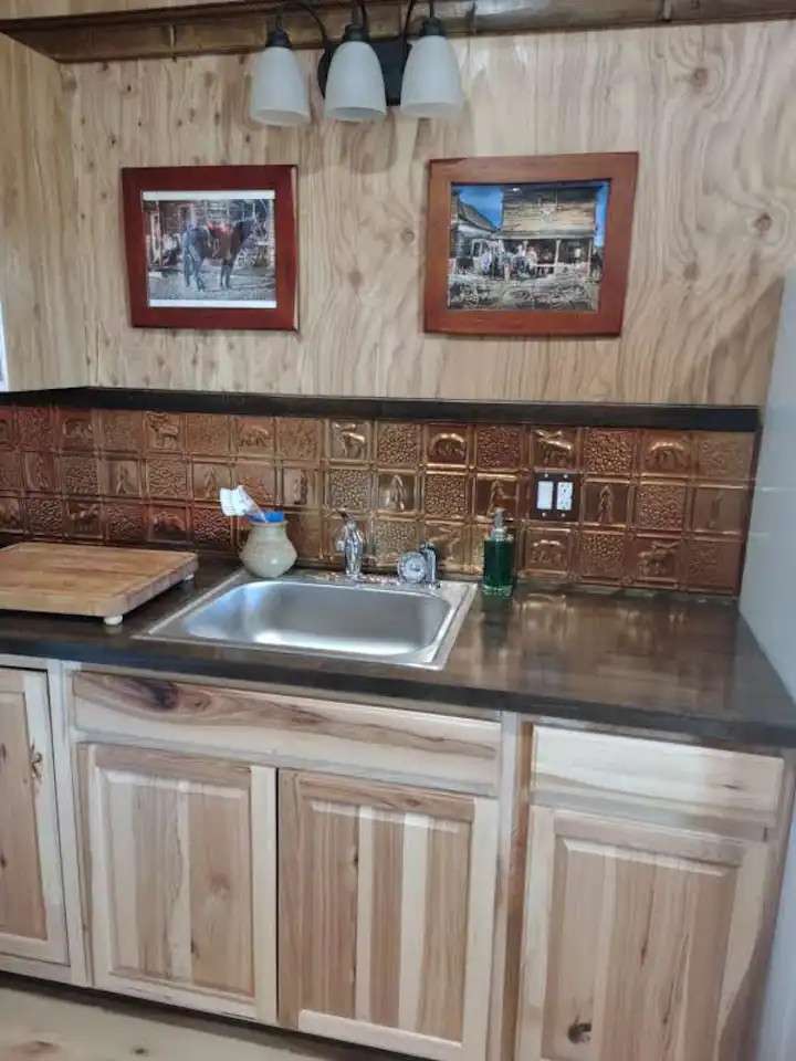 Wolf Haven Cabins