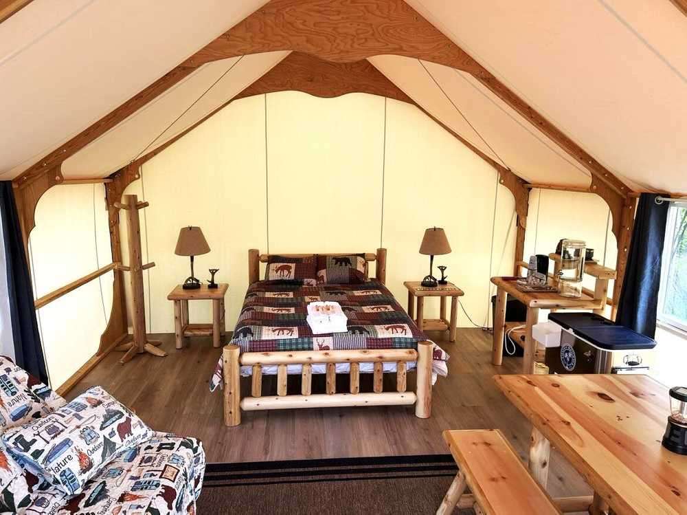 Howling Wolf Resort