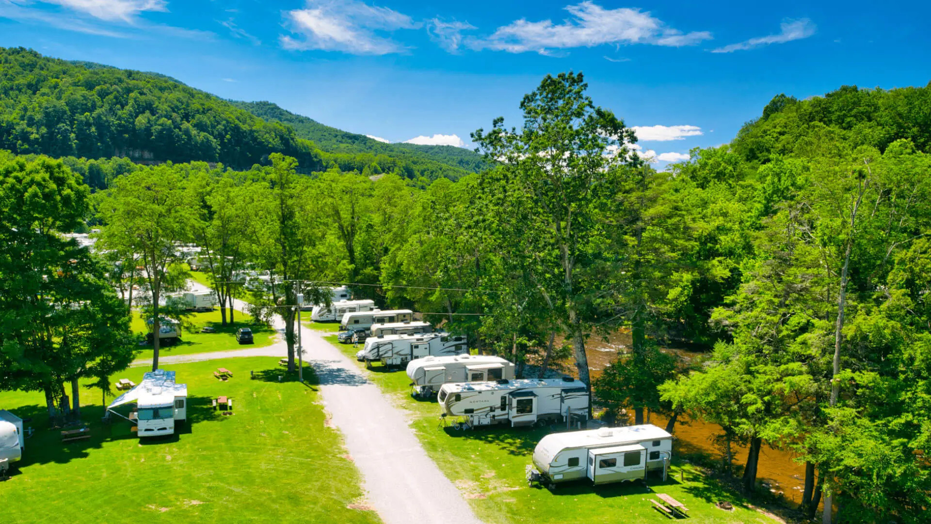 Revelle's River Resort