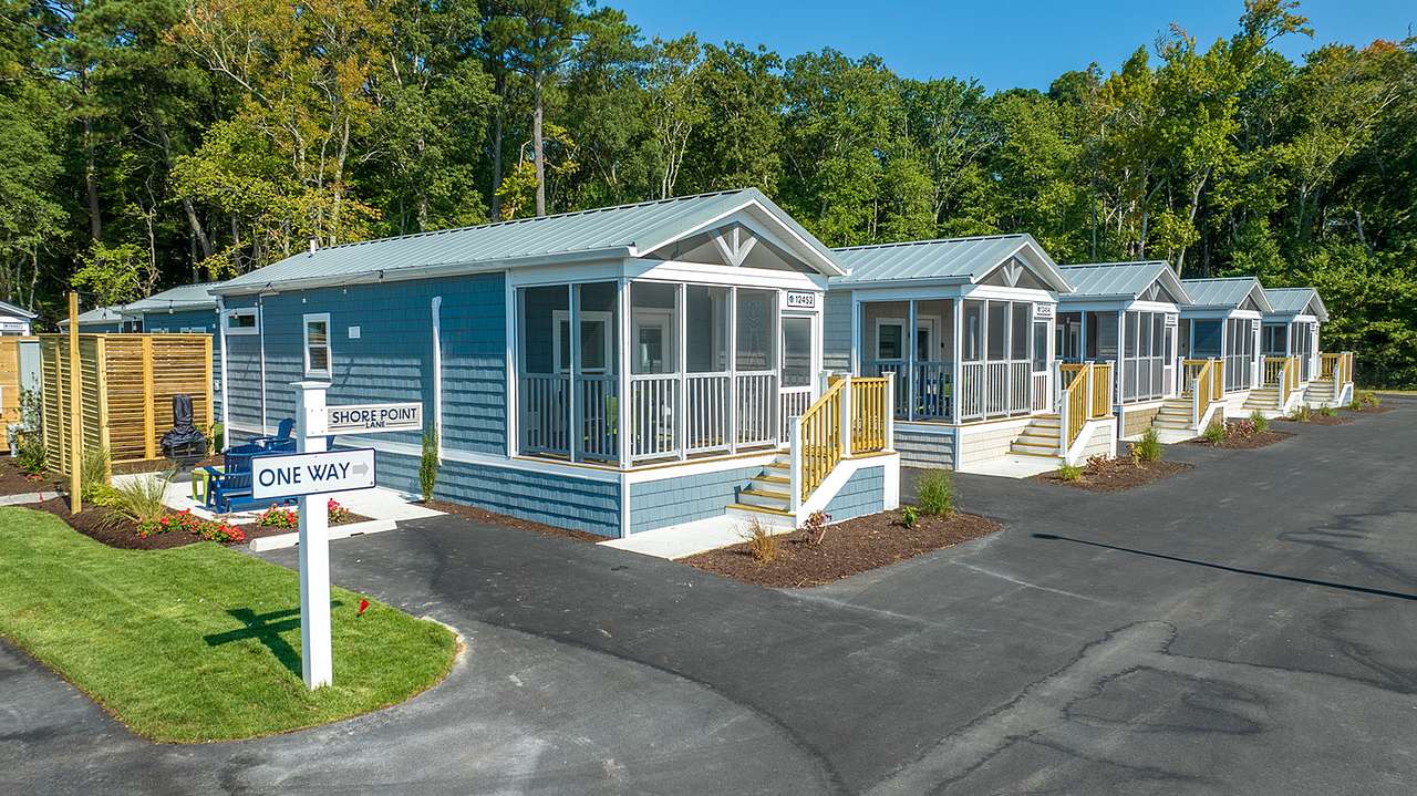 Shore Point Cottages