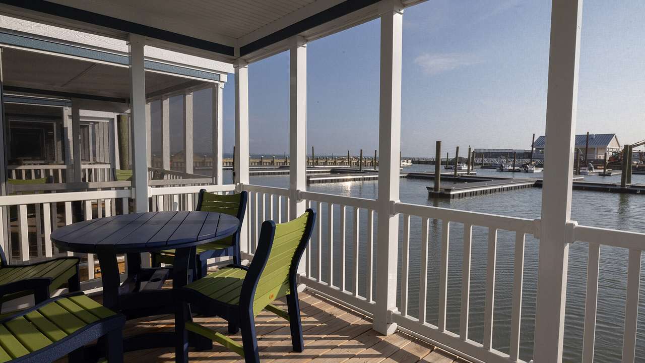 Blufin Bungalows and Marina 